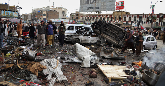 Le marché fréquenté par de nombreux Chiites a été ravagé par une bombe de plus d'une tonne.