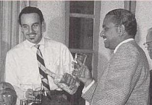 Bardu Ali (à gauche) avec Jonny Otis.