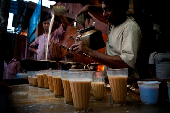 Le chai, thé indien au lait et aux épices, une boisson nationale en sursis ?