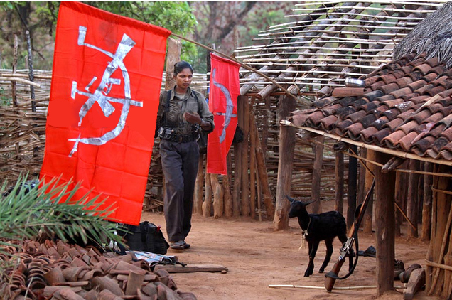 Une combattante dans un village acquis à la cause naxalite